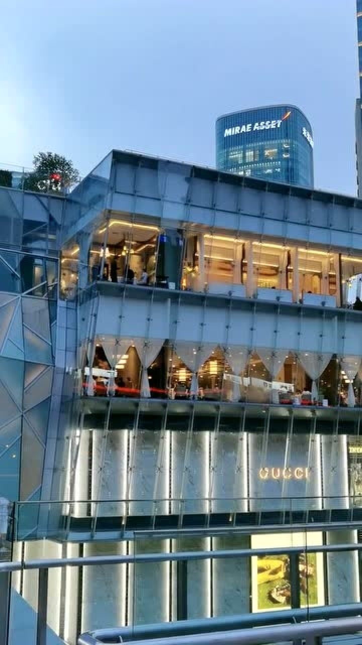 魔都上海:国金中心,是上海最贵奢侈品商场_腾讯视频