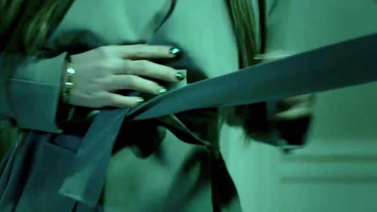 美女美人计引男子上钩，男子不淡定了，恨不得直接飞到卧室_高清