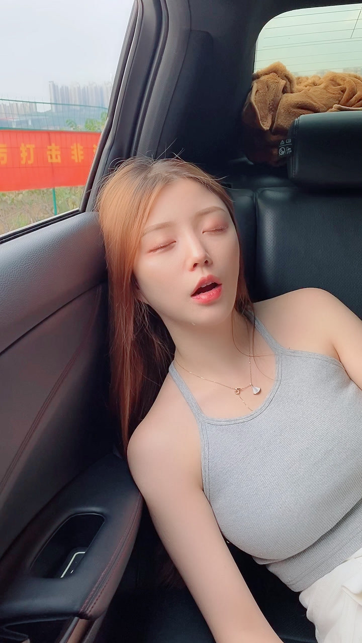 有人会睡觉流口水吗