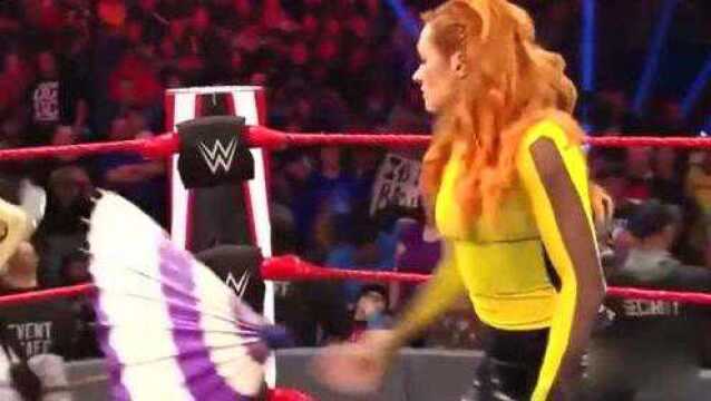 WWE:日本美女玩阴的,一言不和就玩毒!