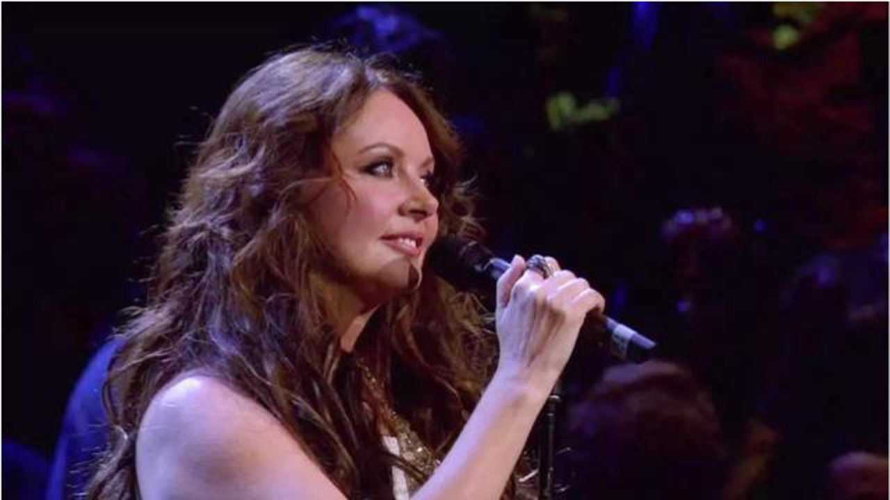 斯卡布罗集市的月光女神——莎拉布莱曼