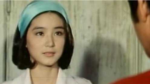 林青霞年轻时有多美？来看看她跟秦汉七十年代演的电影《爱的小屋》