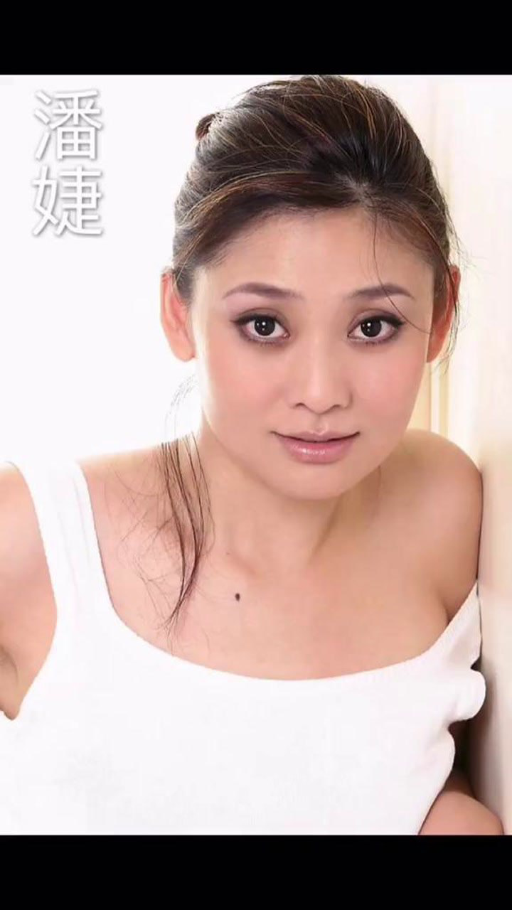 潘婕,年轻时做过模特,现年过50依然风情万种!