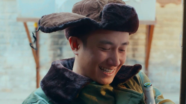 过年好:文章穷到买包烟还要分期,一句过年好换来三根烟