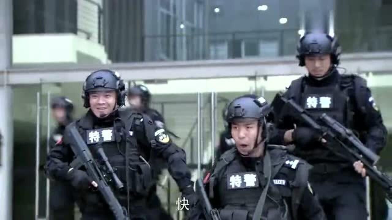 猛虎突击队：特种兵响起一级战备警报，特种兵紧急集合，雷霆出击_高清