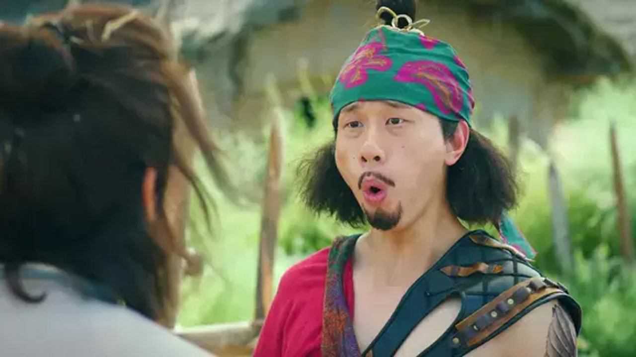 大话西游二当家害死帮主刚想带珠宝跑路不料帮主回来了