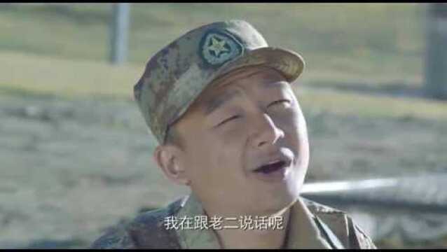 周瑞麒住处就像猪窝,队友来看都没地坐,是个人才