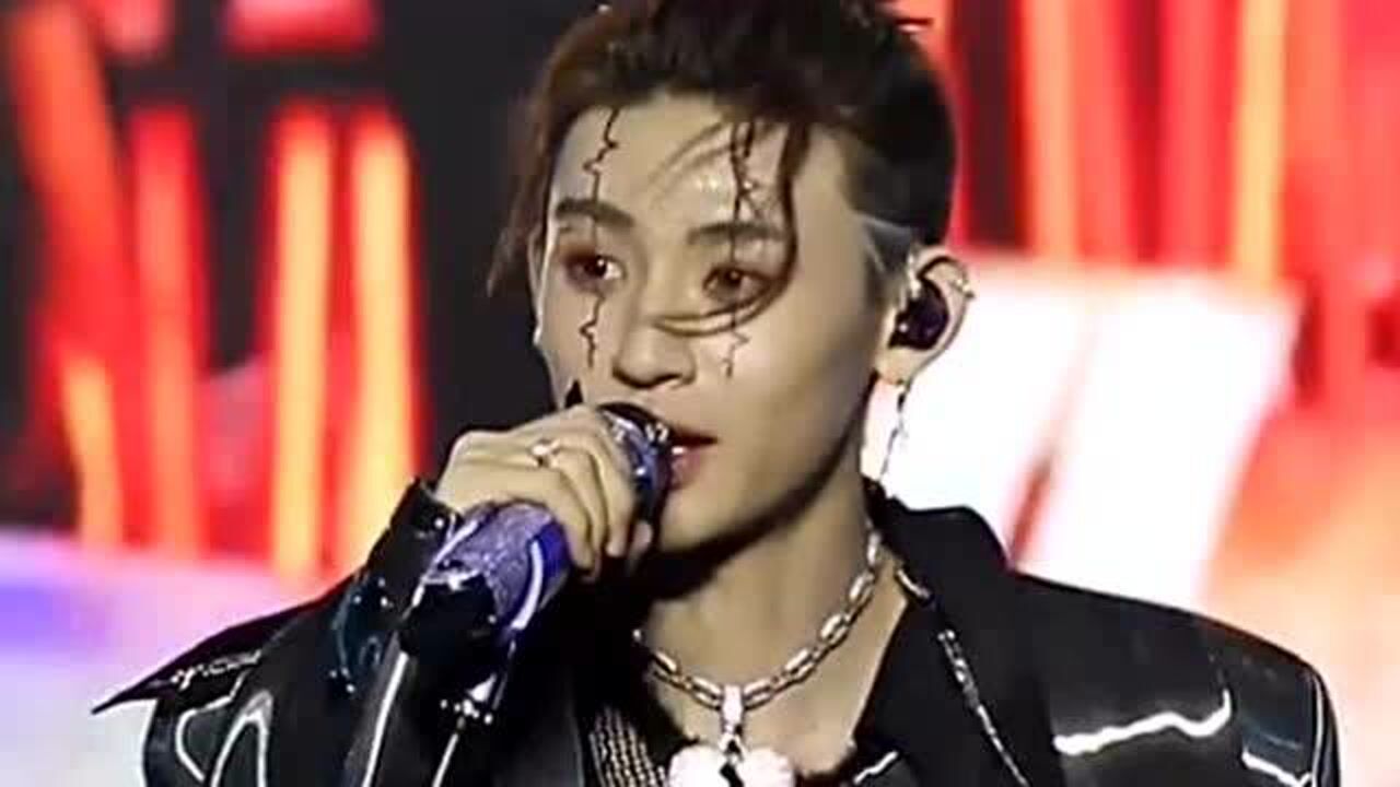 《偏爱》是经典歌曲,王凯琳居然敢改编它,万一唱不好会被爆破的!_高清1080P在线观看平台_腾讯视频