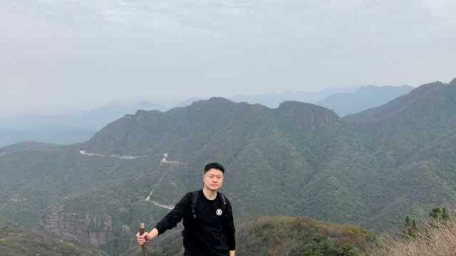 业易网带你登上五峰山,领略舞钢海拔最高山峰的美景.