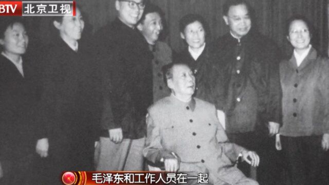 1975年,毛主席久久出神后突然自语:这也许是我过的最后一个国庆了