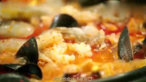 一起用餐吧：活着的八爪鱼直接下锅，韩国人吃法逆天，不服不行