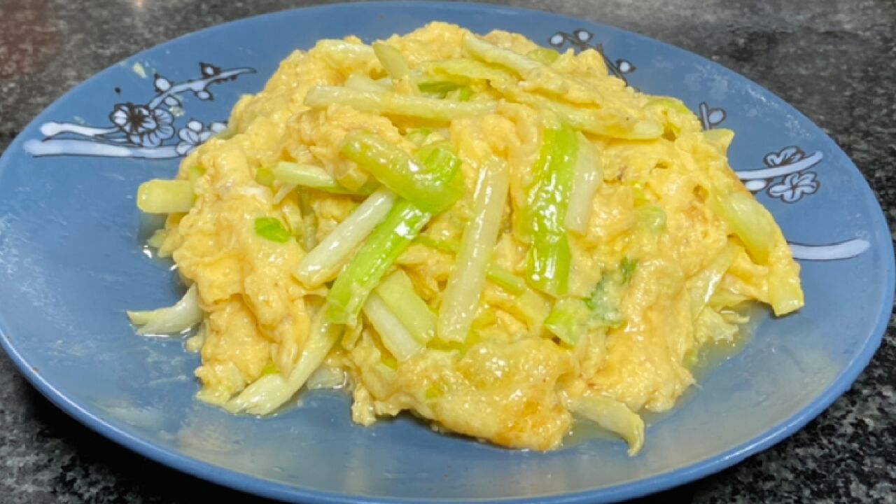 中式风格小炒韭黄炒鸡蛋,鲜香可口,在家也能吃上酒店的口味来