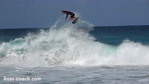 JohnJohn和Kelly大神在夏威夷沙滩浪点冲浪视频集锦