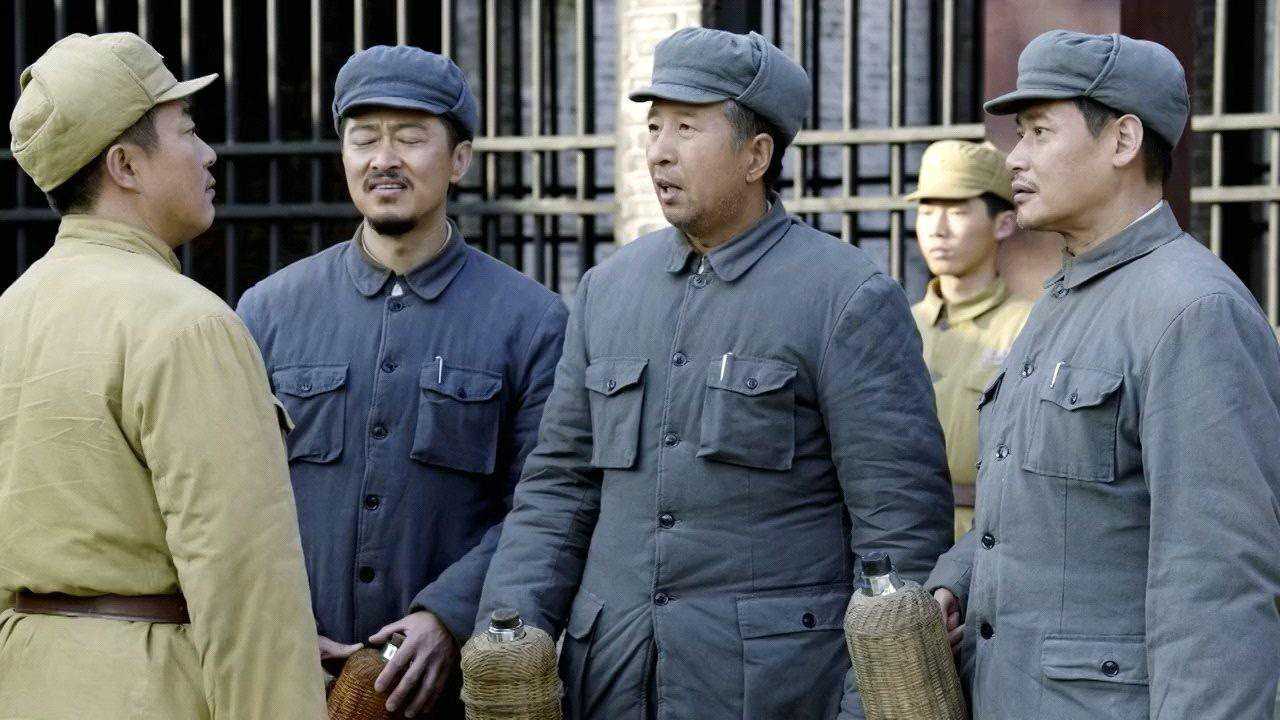 特赦1959:小花参加朝鲜慰问团,王英光很担心不想让她冒险