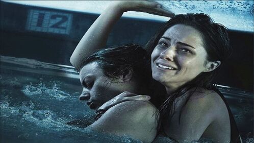 4分钟看完惊悚电影深水区姐妹俩被困游泳池越求生越绝望