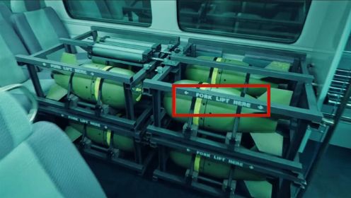 在《拆弹专家2》中出现的核弹，威力有多大？足够炸毁整个机场