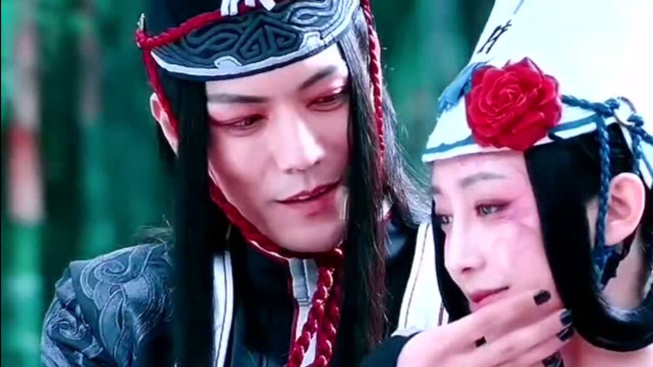 白无常这出场方式太绝了，漫改剧还原度超高，这样的黑白无常你爱了吗_高清1080P在线观看平台_腾讯视频