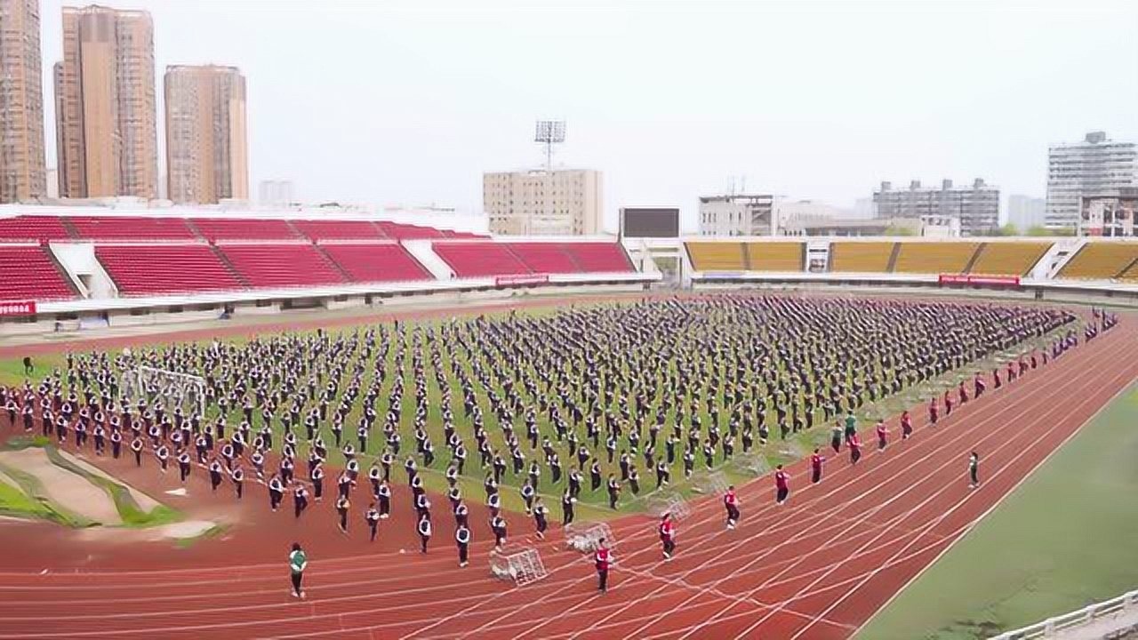 仁寿县城北实验初级中学大课间足球操实拍