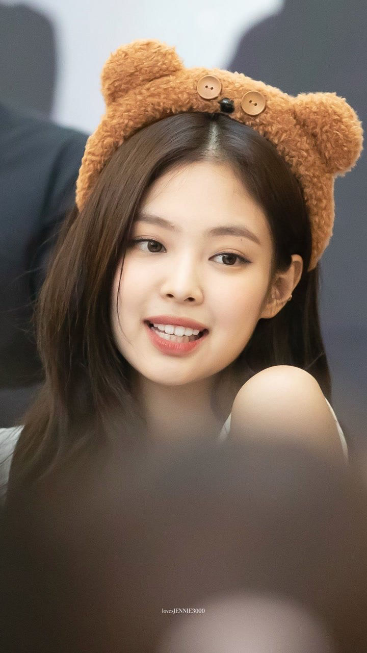 jennie就是个宝藏女孩,那么可爱善良,真的太爱了!