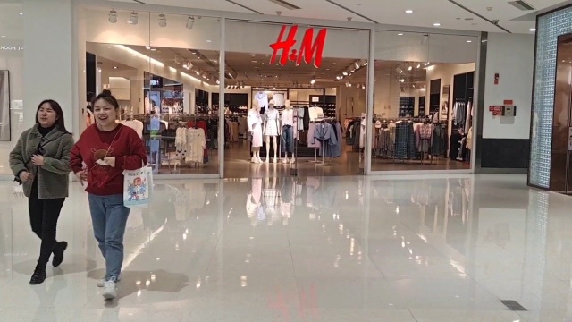 H&M抵制新疆棉花,看看长沙H&M实体店销售情况,为长沙人民点赞.