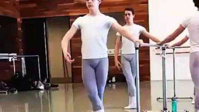 芭蕾课堂 男芭蕾 芭蕾男孩 芭蕾王子 Ballet