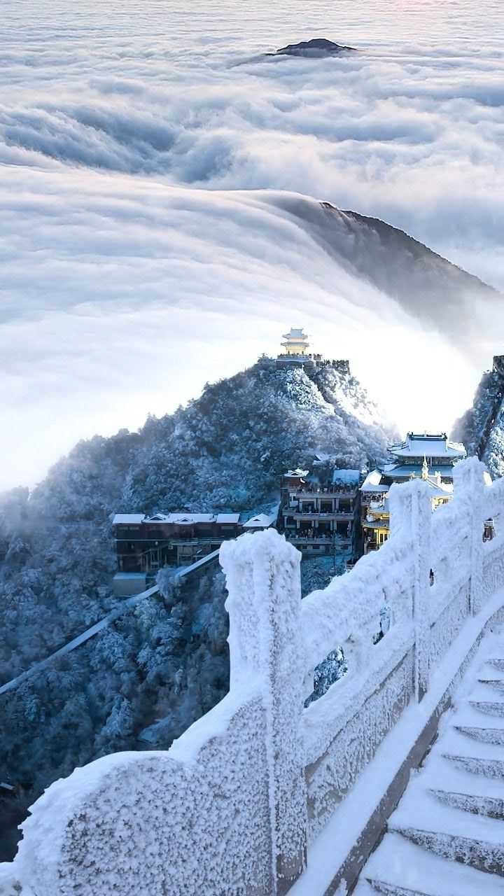 雪景中的老君山!太美了,人间仙境啊!
