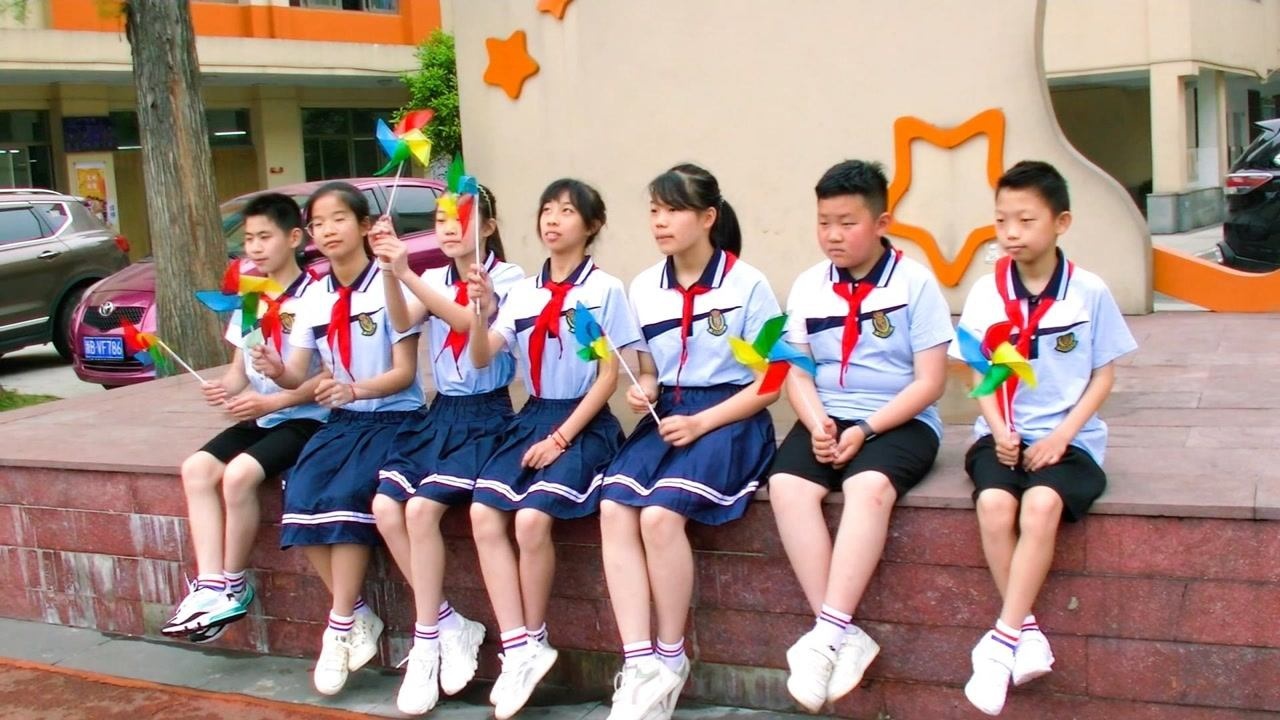 2021年余姚市富巷小学603班毕业留念