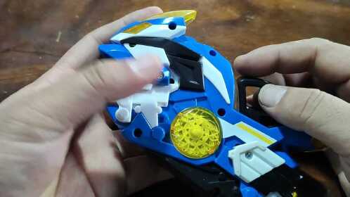 灵动创想魔幻陀螺5拉绳不回收维修解决案例一