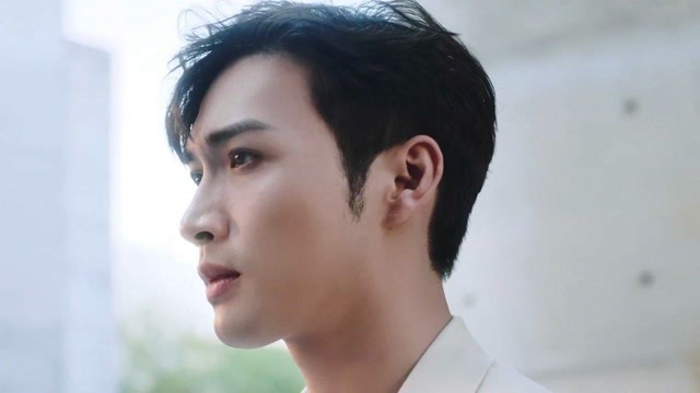 张彬彬x佳得乐广告大片多重角色挑战开启夏日清爽