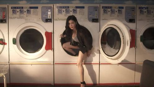 宅男发现了能实现愿望的洗衣机，自此女朋友天天换，电影《世界奇妙物语2020秋季篇》