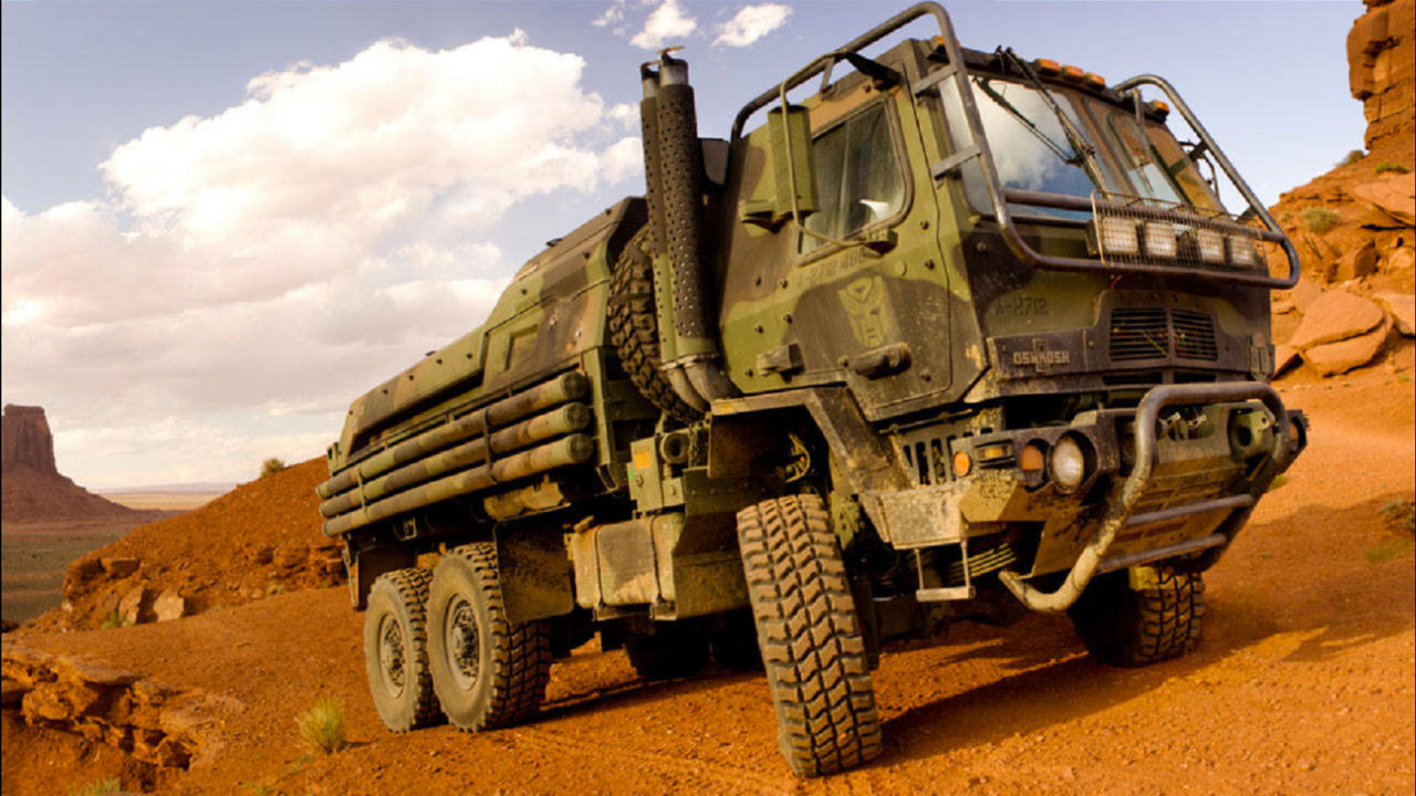 变形金刚4探长原型车:美军fmtv战术卡车 斯太尔血脉最强传承者_腾讯