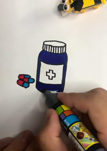 画一瓶感冒药,要注意身体哦