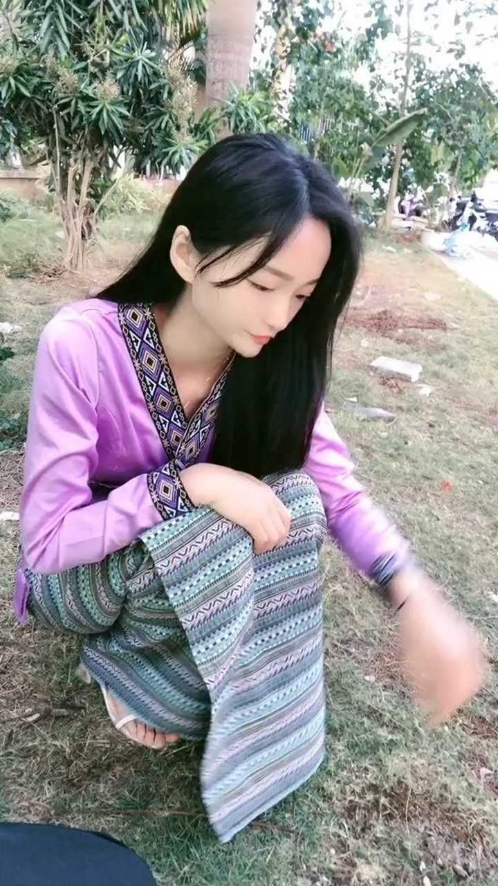 这个小姐姐太厉害了缅甸女孩缅甸隆基感谢抖音感谢抖音平台感谢官方