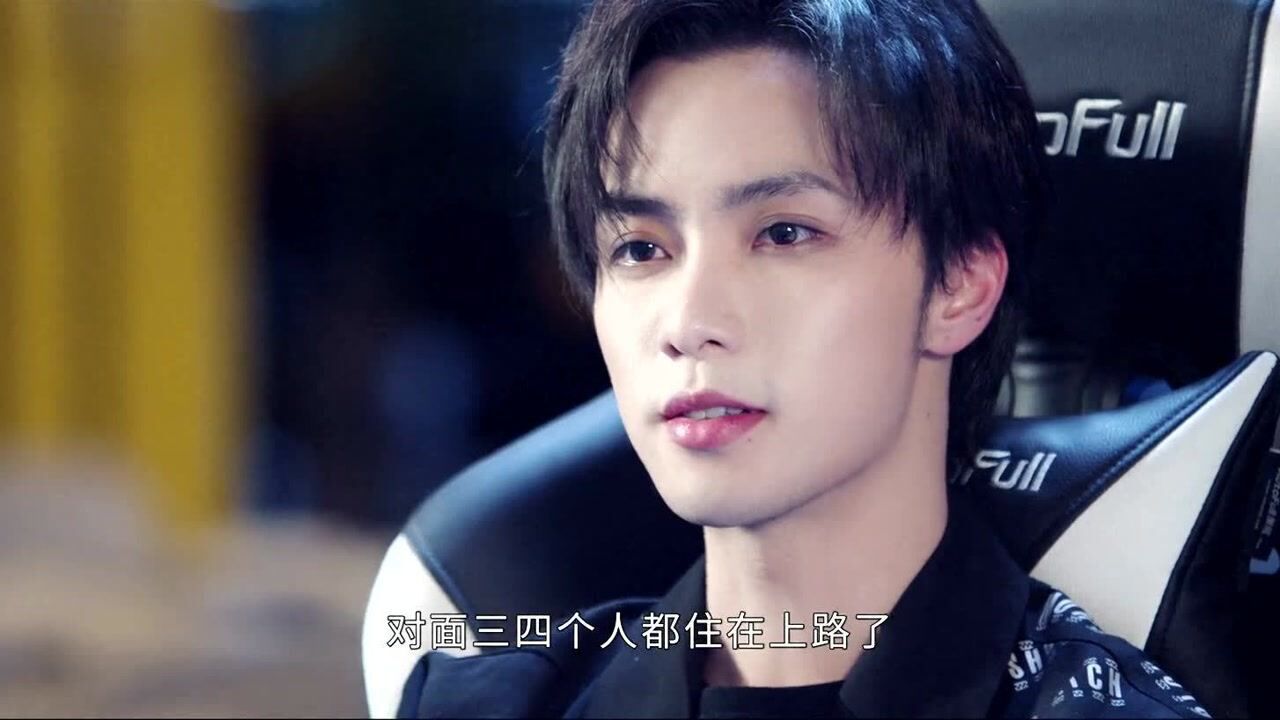 你微笑时很美老猫老k闹情绪输了比赛诚哥发飙队员们当场懵逼