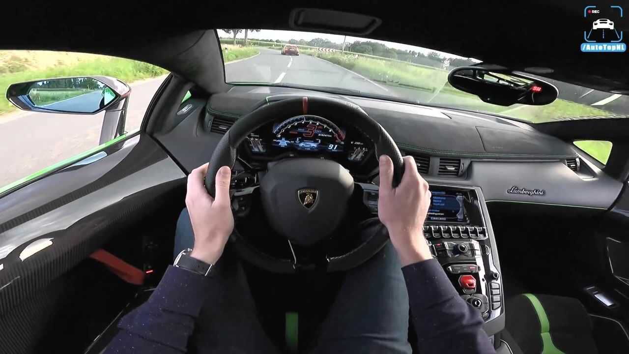 价值1000万的兰博基尼大牛svj坐进驾驶室视野太差了