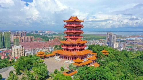 航拍防城港仙人山公園,看看從底下到上面有多高