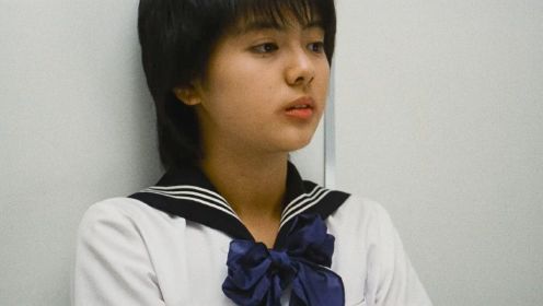 昭和美人药师丸博子，很特别的一部电影《水手服与机关枪》