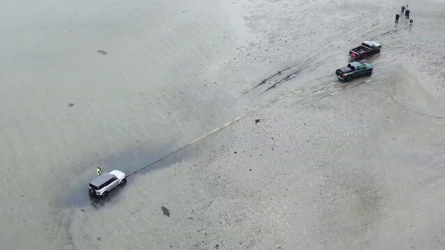 Car submerged Bar Island, Bar Harbor #fordbronco