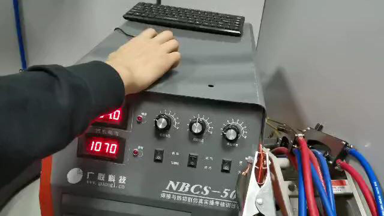 焊工实操视频_高清1