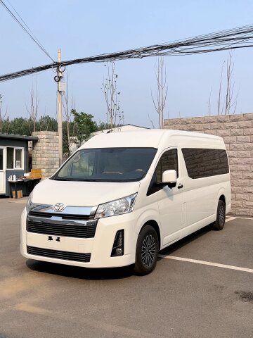 丰田海狮六座黑色外观版本!团队出行,商务接待用车!