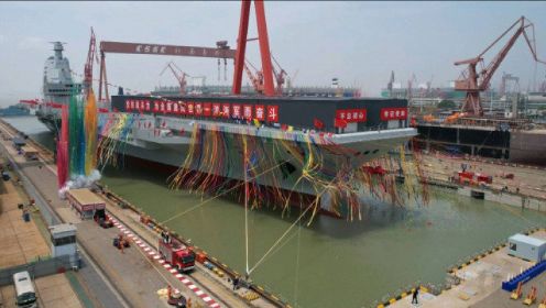舷号“18”！中国第三艘航母下水，命名“福建舰”