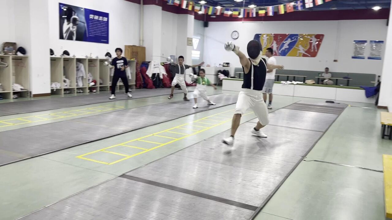 击剑动作分解演示_高清1080P在线观看平台_腾讯视频