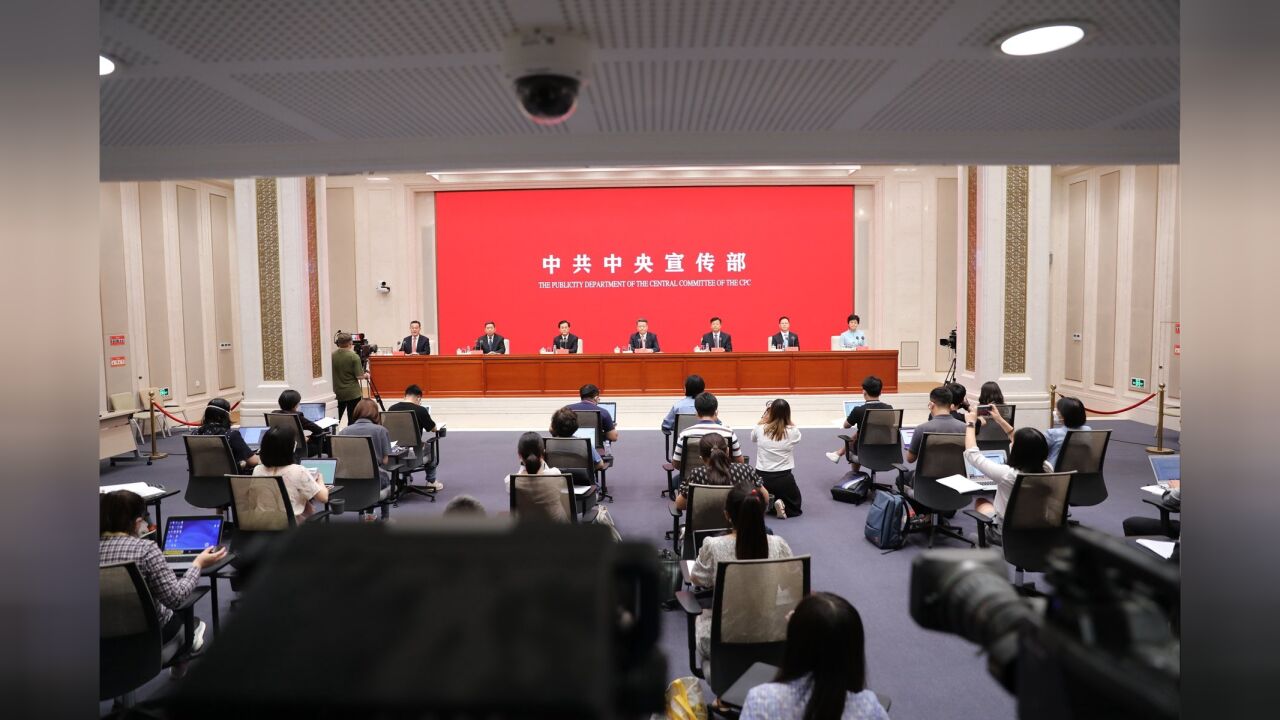 司法部：党的十九大描绘了2035年基本建成法治国家、法治政府、法治社会的宏伟蓝图_高清
