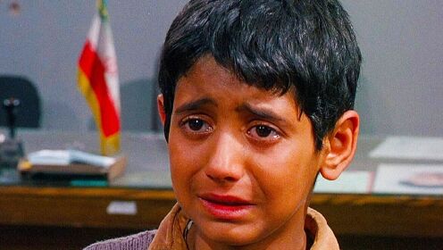 小男孩跑步获得了第一名，但他却悲伤的哭了起来
