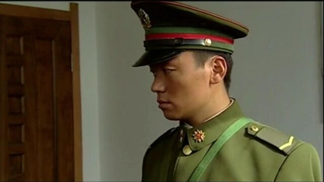 士兵突击P16:纯粹的许三多,圆滑的成才,经历会让两块金子愈发璀璨!