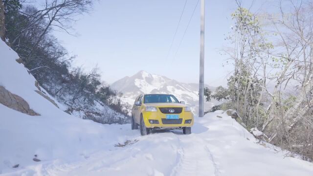 重庆:冰雪中护航电网安全 守护百姓温暖度冬