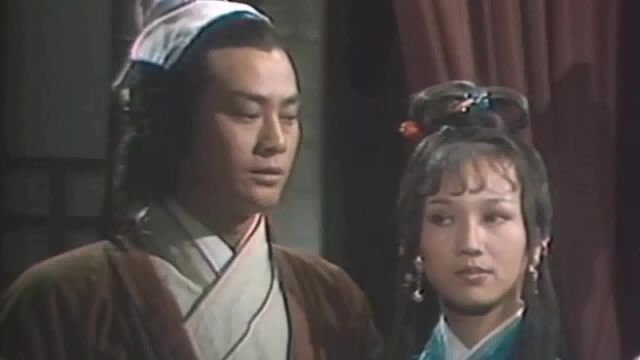 1978年经典歌曲之《倚天屠龙记》郑少秋(《倚天屠龙记》的主题曲)