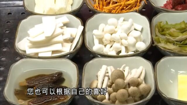 滋补饮食炖鸡汤,怎么做才正宗?记住诀窍,汤白肉嫩不腥!