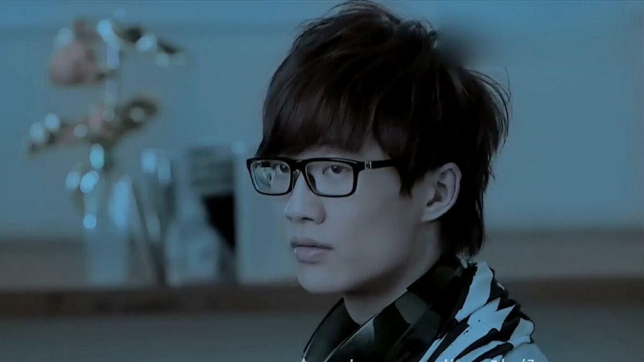 10年前的"非主流"吊打当今网红主流!许嵩的《幻听》才是真神曲