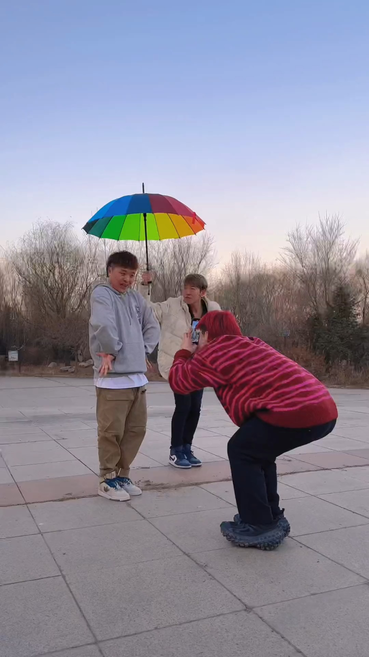 这歌真的是上头了#厂花大笑笑 也是尽力了#灵魂舞者#看一遍笑一遍笑得